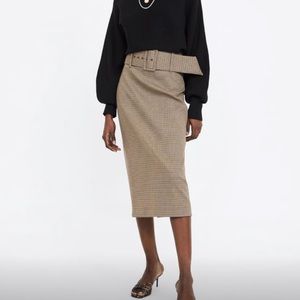 NWT ZARA Midi skirt with adjustable belt